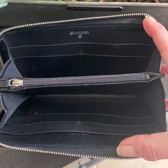 Chanel Black Wallet - Picture 5 of 16